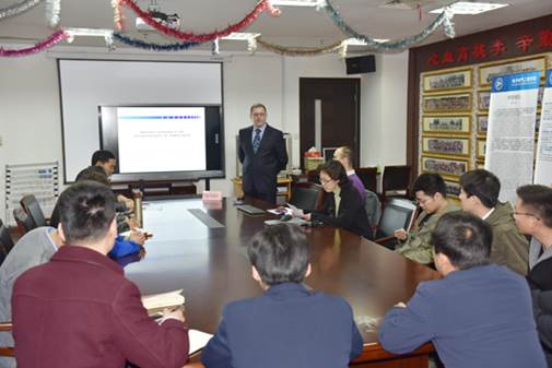 俄罗斯乌法国立石油技术大学Iliyas Gimaltdinov教授来院作报告